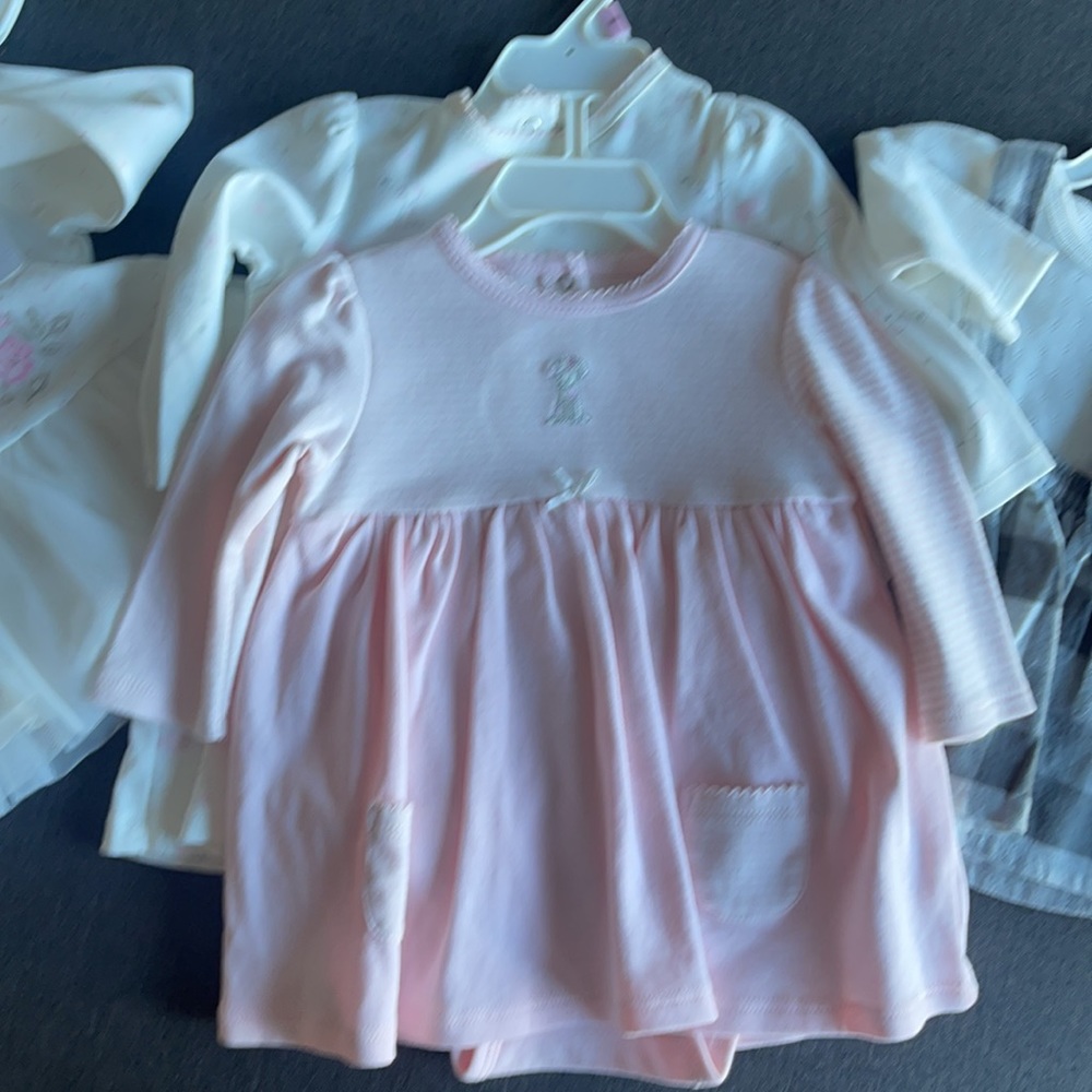 Kids clothes bundle - Picture 2 of 3